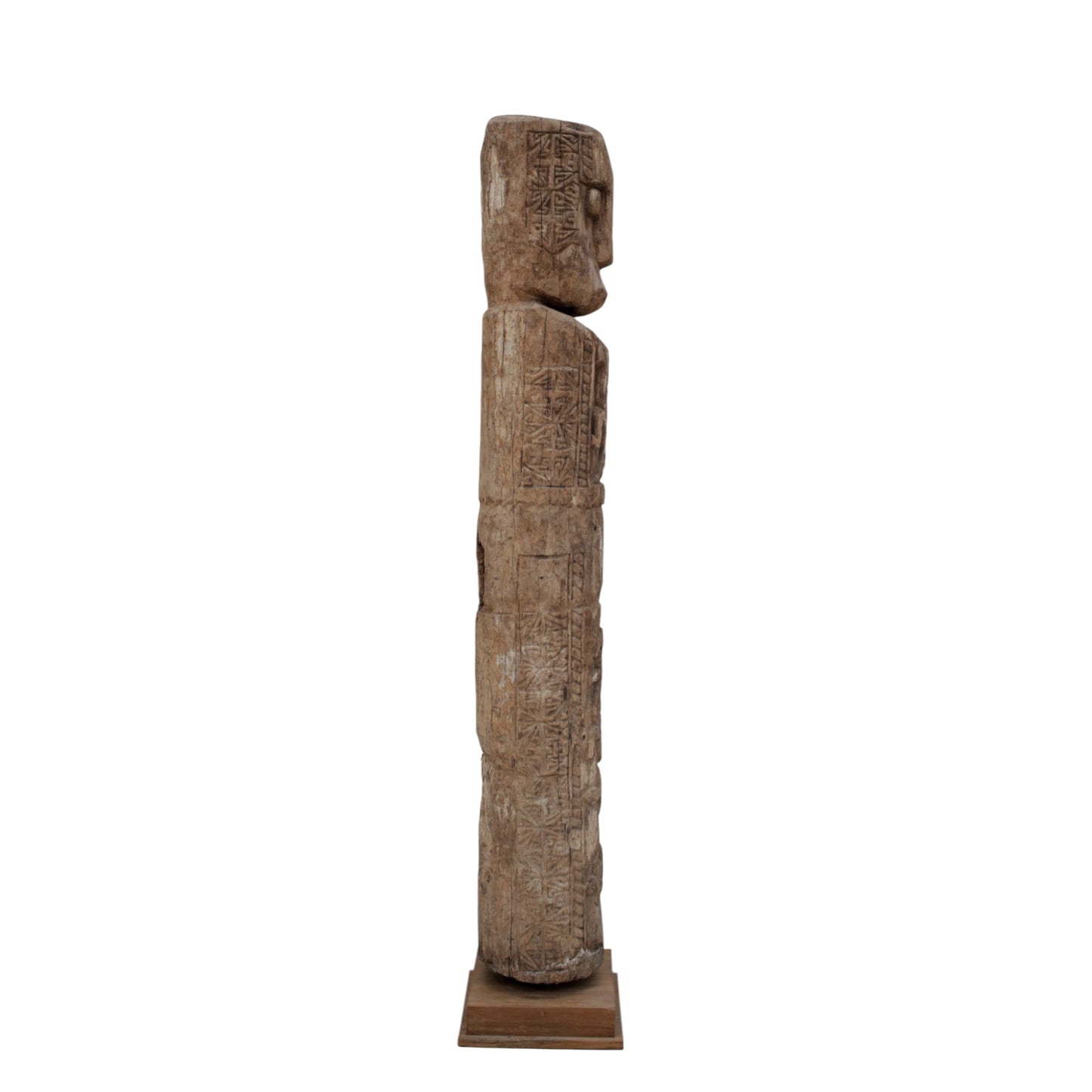 Statue Aitos Timor – Totem sculpté en bois, XXe siècle