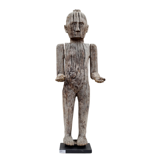 Statue Tau-Tau Toraja debout – Sulawesi