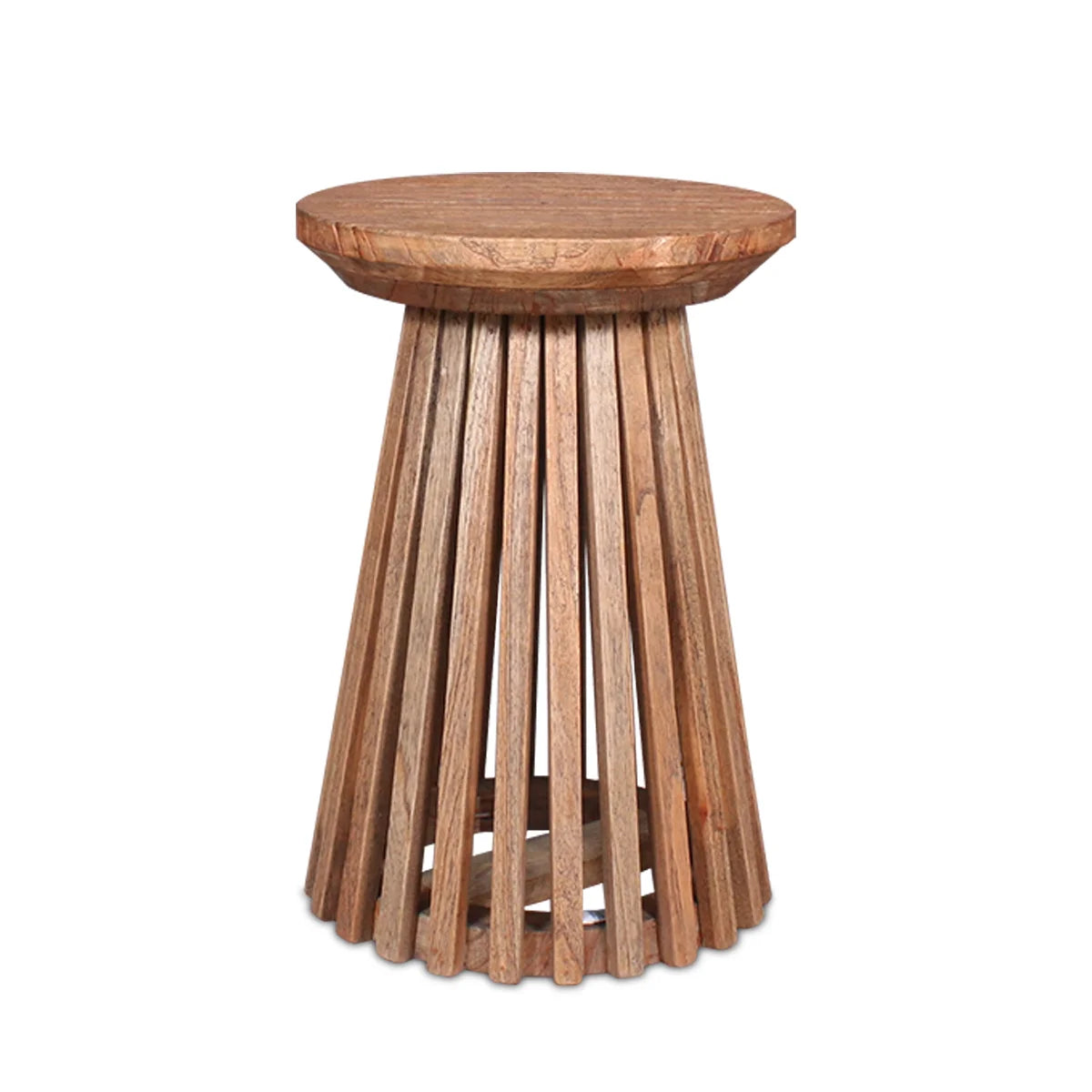 Petit mais costaud ! Idéal comme siège d'appoint, table basse ou support décoratif. S'adapte à tous les espaces.